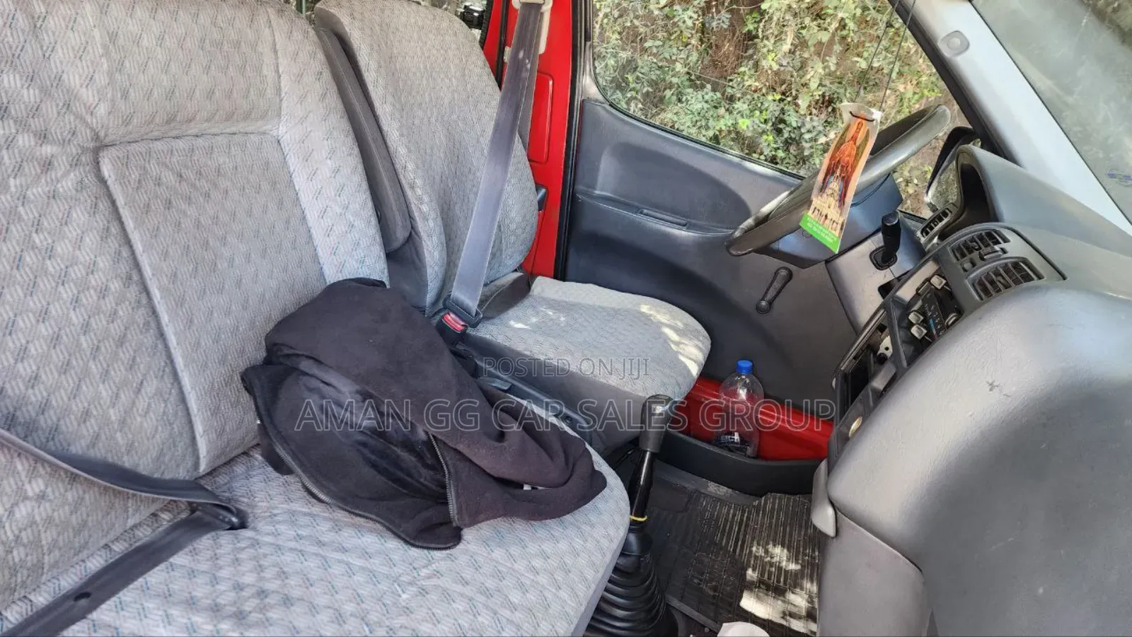 Toyota HiAce 2005 Red