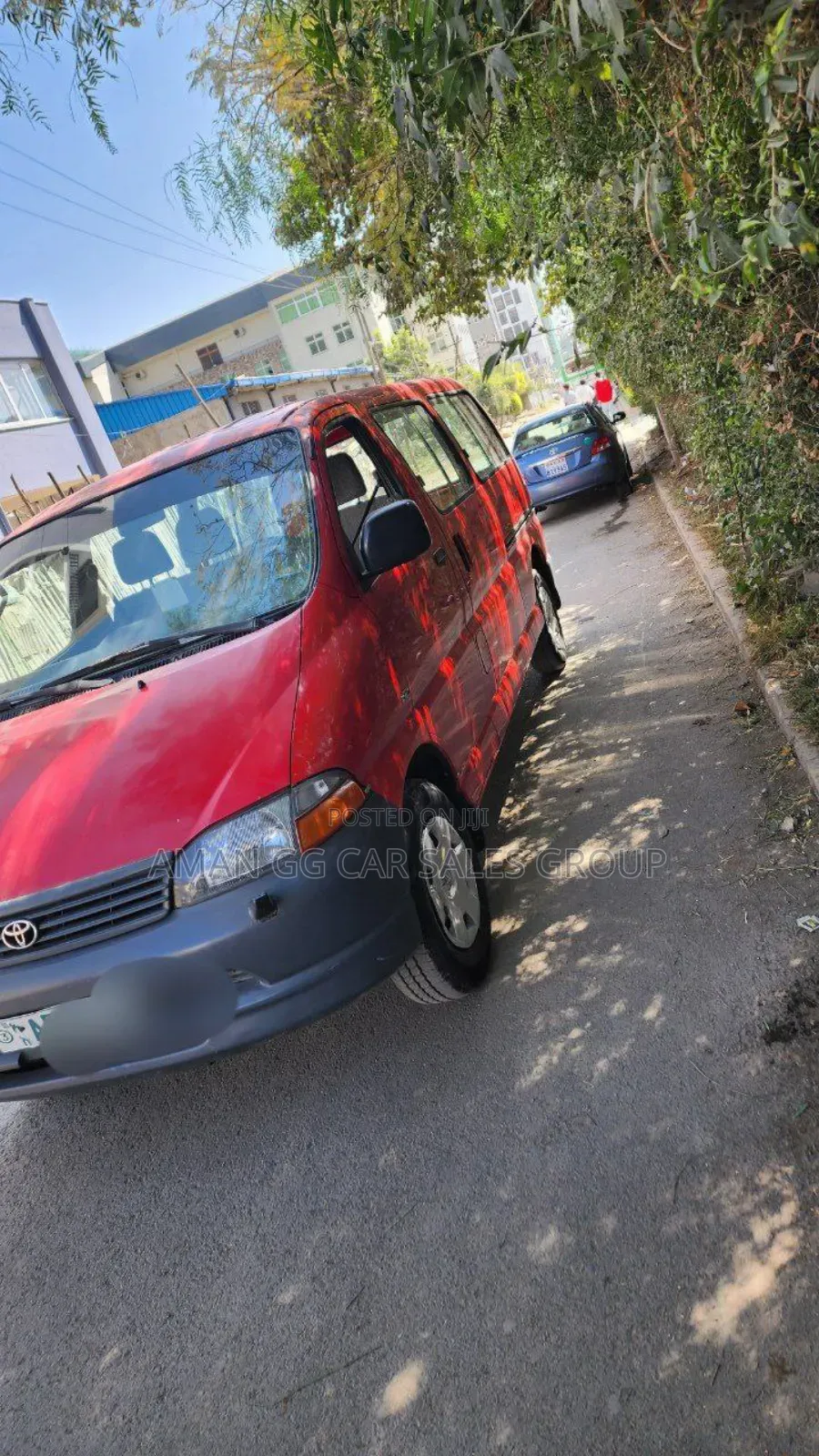 Toyota HiAce 2005 Red