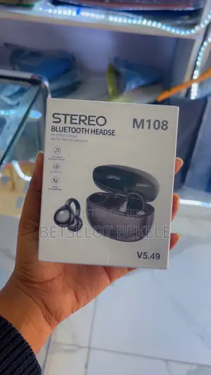 Photo - Headset Stereo and Realme Buds Air7 Pro