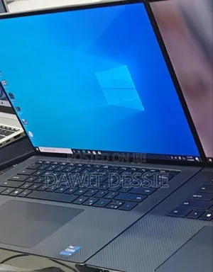 New Laptop Dell Precision 5550 16GB Intel Core I7 SSD 512GB