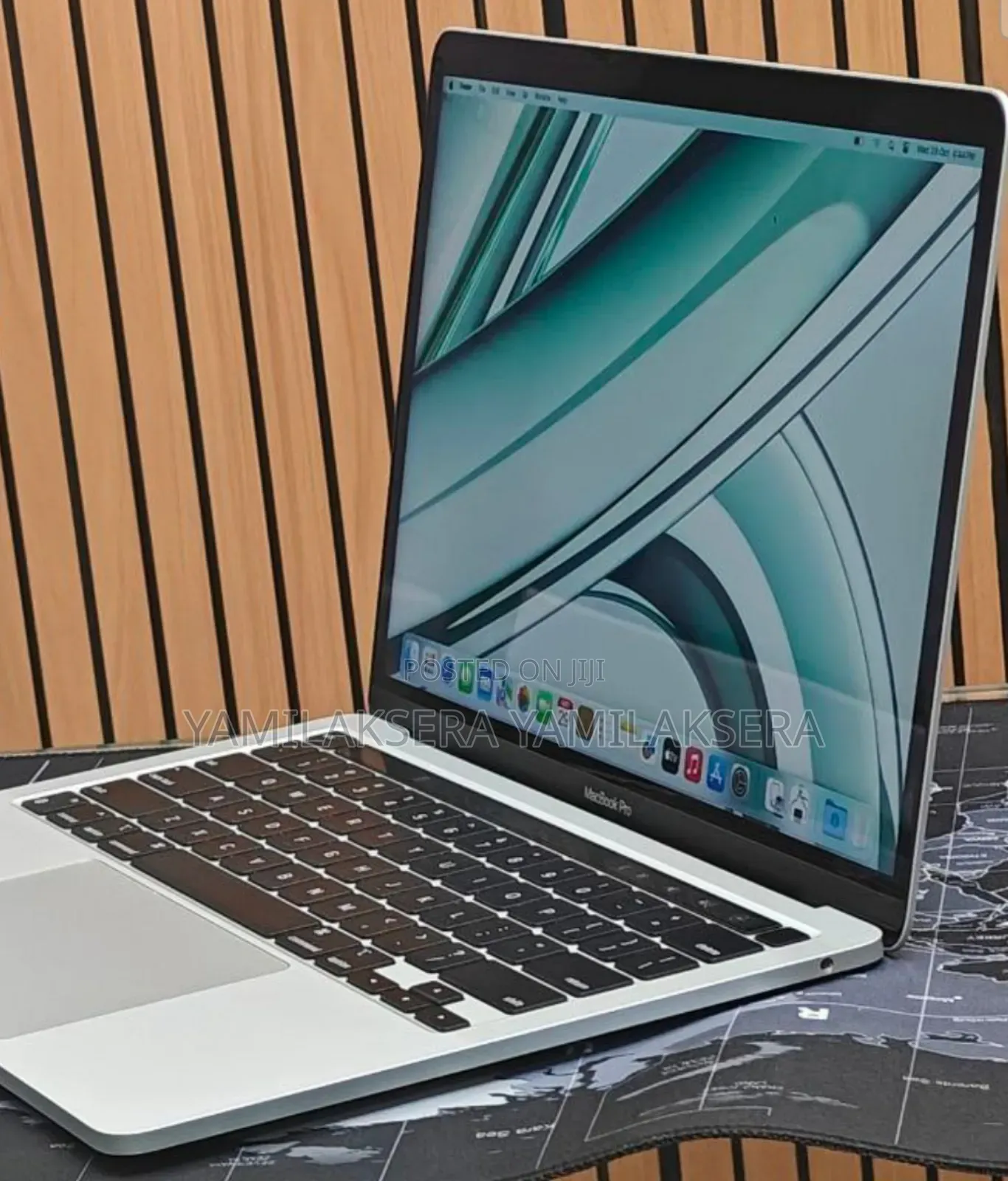 New Laptop Apple MacBook Pro 2023 M2 8GB Apple M2 SSD 256GB