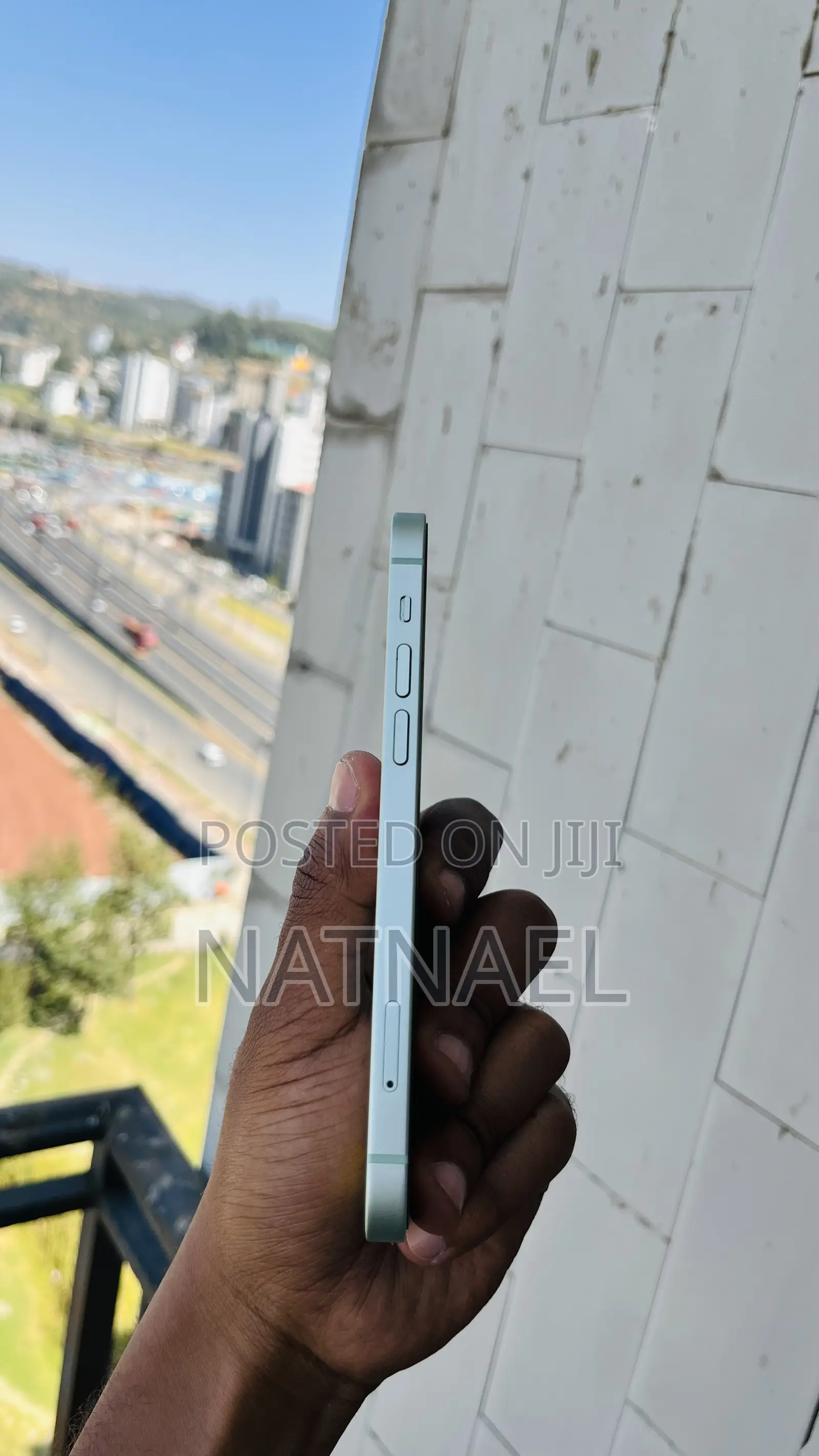 New Apple iPhone 12 128 GB Yellow