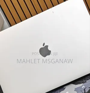 New Laptop Apple MacBook Air 2022 M2 8GB Apple M2 SSD 256GB