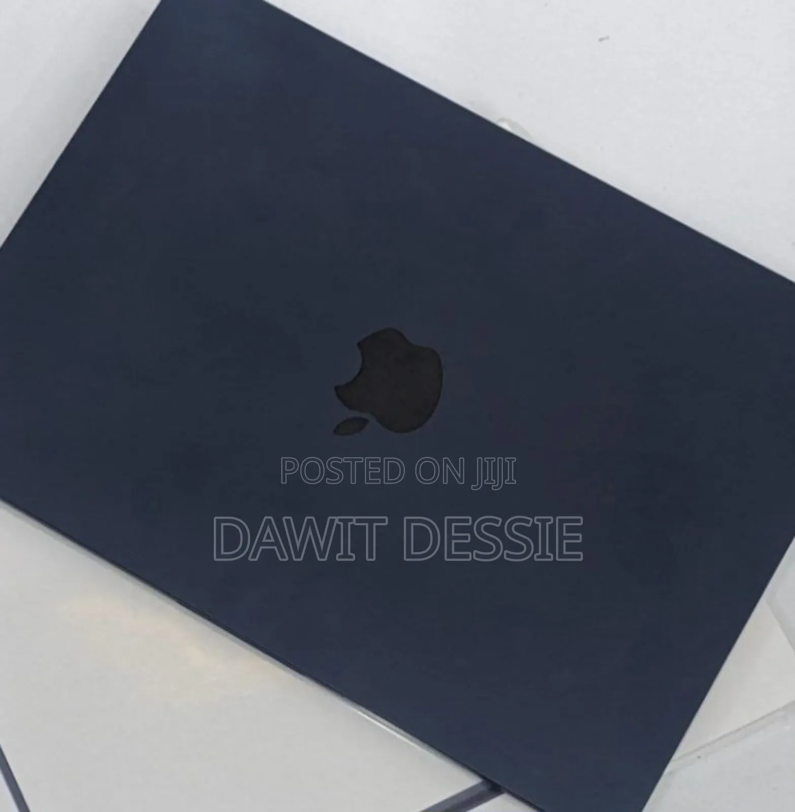 New Laptop Apple MacBook Air 2022 M2 8GB Apple M2 SSD 512GB