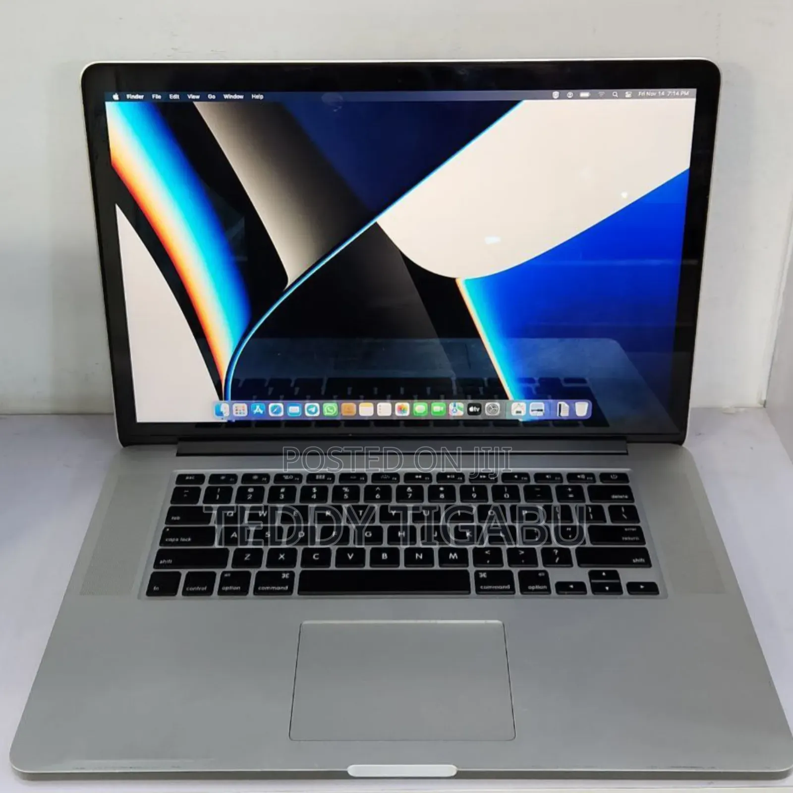 New Laptop Apple MacBook Pro 2015 16GB Intel Core I5 SSD 512GB