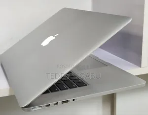 New Laptop Apple MacBook Pro 2015 16GB Intel Core I5 SSD 512GB