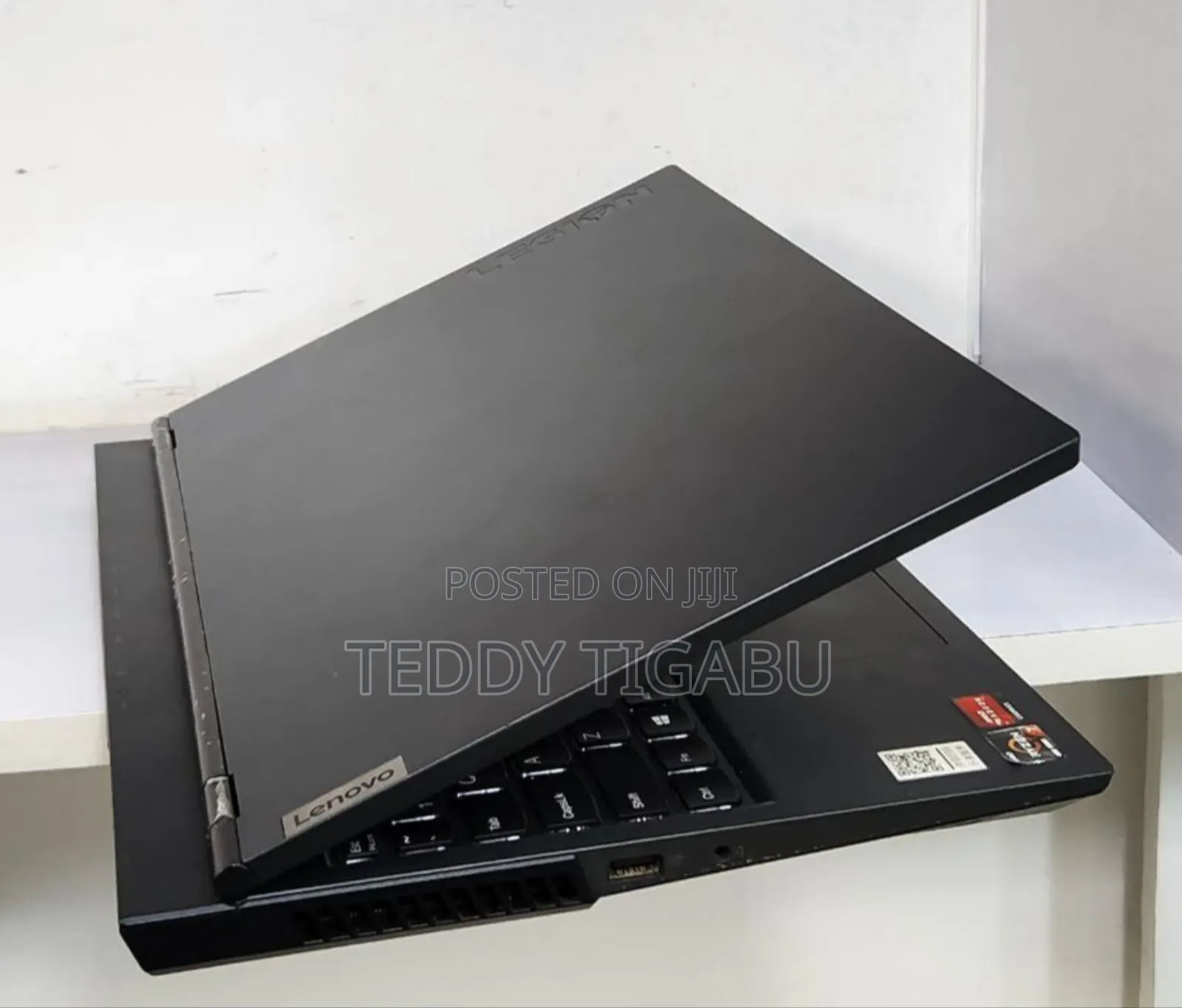 New Laptop Lenovo 16GB AMD Ryzen 7 SSD 1T