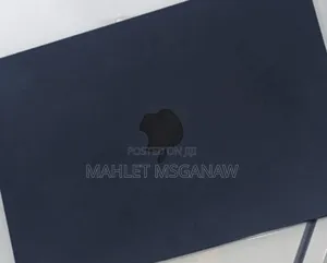 New Laptop Apple MacBook Air 2022 M2 8GB Apple M2 SSD 512GB