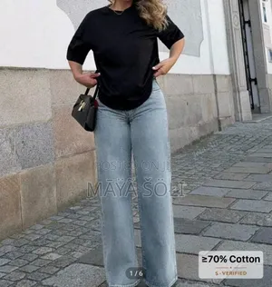 Women's Baggy Jeans