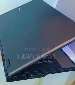 Photo - New Laptop Dell Inspiron 15 4GB Intel Core I5 SSD 32GB