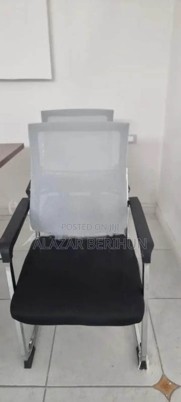 Office Gusts Chair( Back Silver)