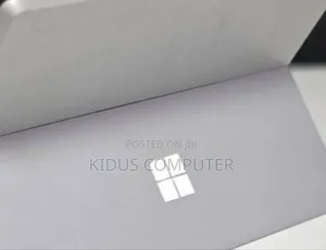 New Laptop Microsoft Surface 8GB SSD 128GB