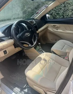 Toyota Yaris 2014 Silver