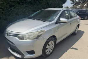 Toyota Yaris 2014 Silver