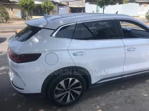 BYD Song Plus 2025 White