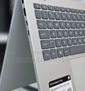 New Laptop HP OmniBook 5 Flip 16GB Intel Core I7 SSD 512GB