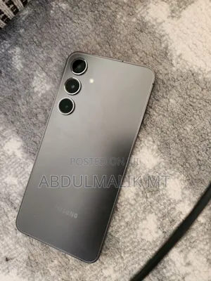 Photo - New Samsung Galaxy S24 Plus 256 GB Gray