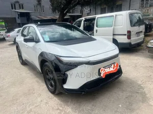 Toyota bZ4X 2022 White