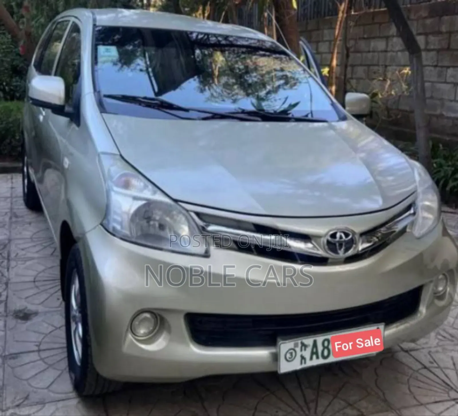 Toyota Avanza 2013 Gold