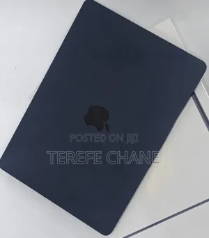 New Laptop Apple MacBook Air 2022 M2 8GB Intel Core I5 SSD 512GB