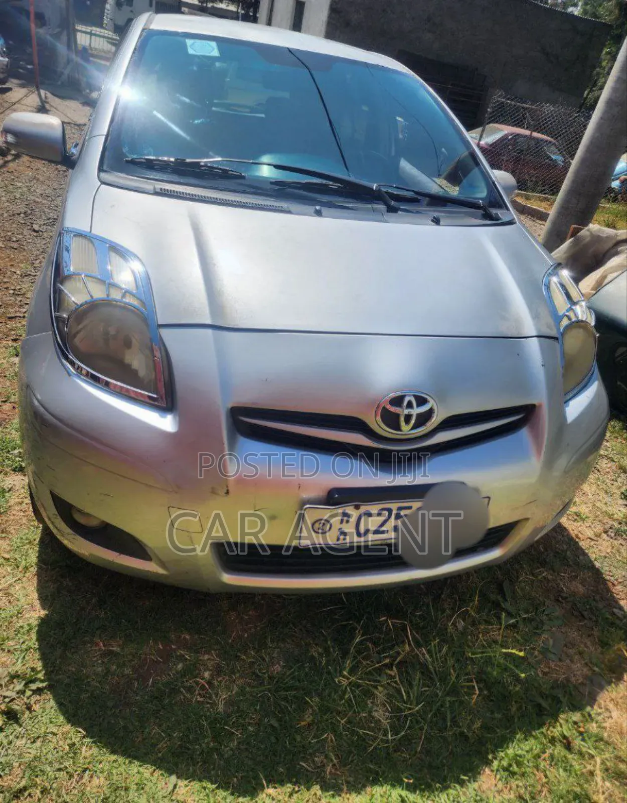 Toyota Yaris 2010 Silver