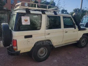 Toyota Land Cruiser 2015 White