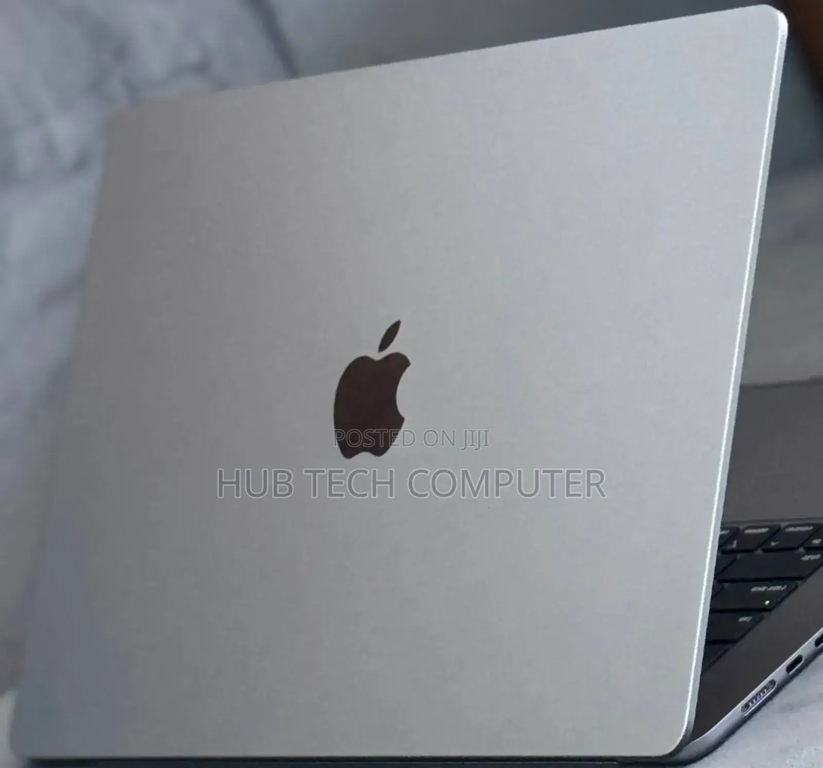 New Laptop Apple MacBook Air 2024 M3 15-Inch 8GB Apple M3 SSD 256GB