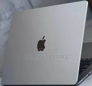 New Laptop Apple MacBook Air 2024 M3 15-Inch 8GB Apple M3 SSD 256GB