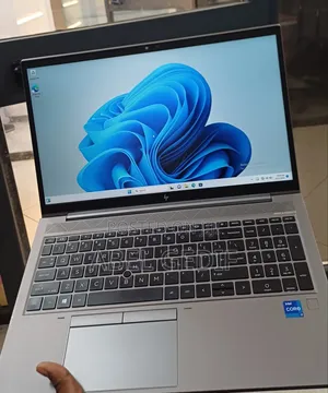 New Laptop HP ZBook 15 16GB Intel Core I7 SSD 512GB