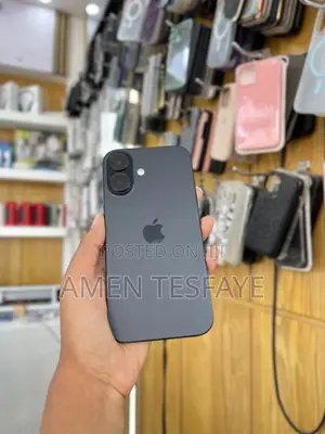 Photo - Apple iPhone 16 128 GB Black