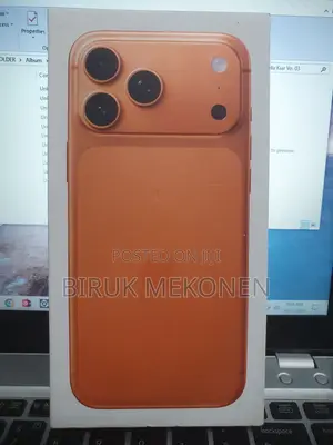 Photo - New Apple iPhone 17 Pro Max 256 GB Orange