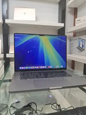 Photo - New Laptop Apple MacBook Pro M1 32GB Apple M1 Pro SSD 512GB