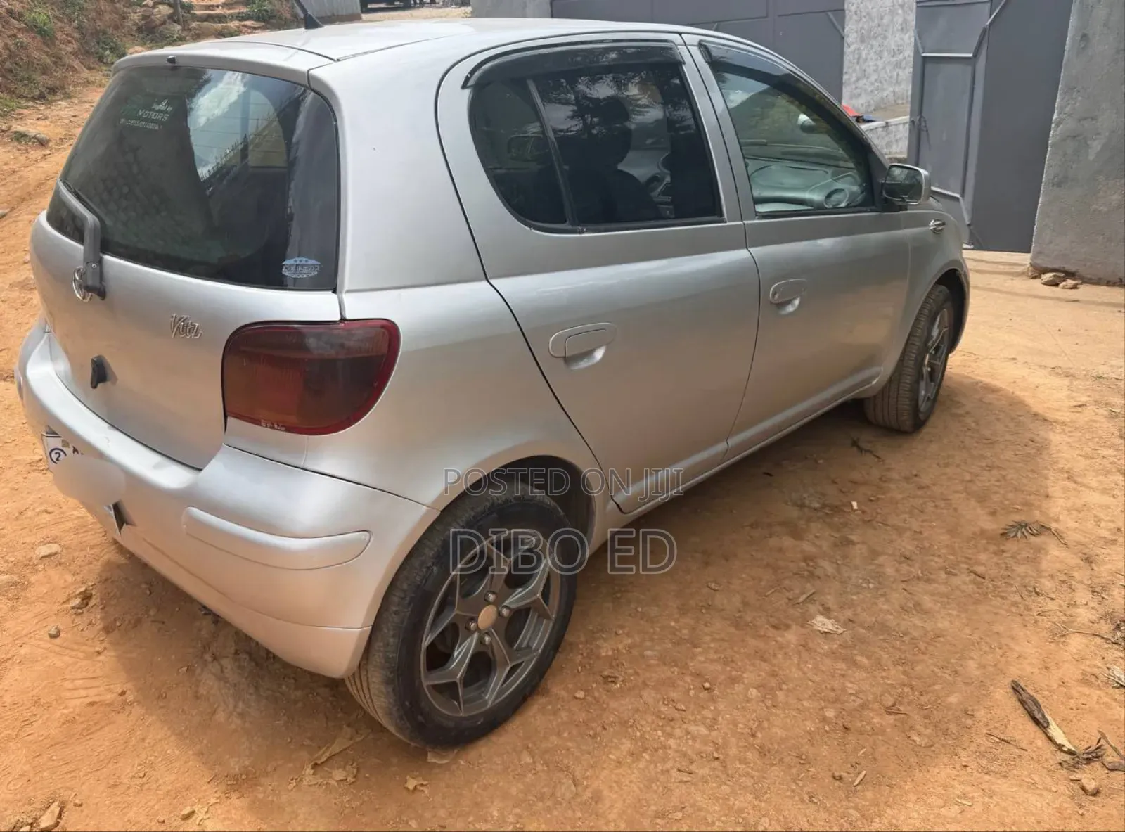 Toyota Vitz 1.0 FWD 3dr 2004 Silver