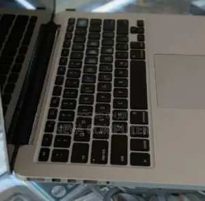 New Laptop Apple MacBook Pro 2019 16GB Intel Core I5 SSD 256GB