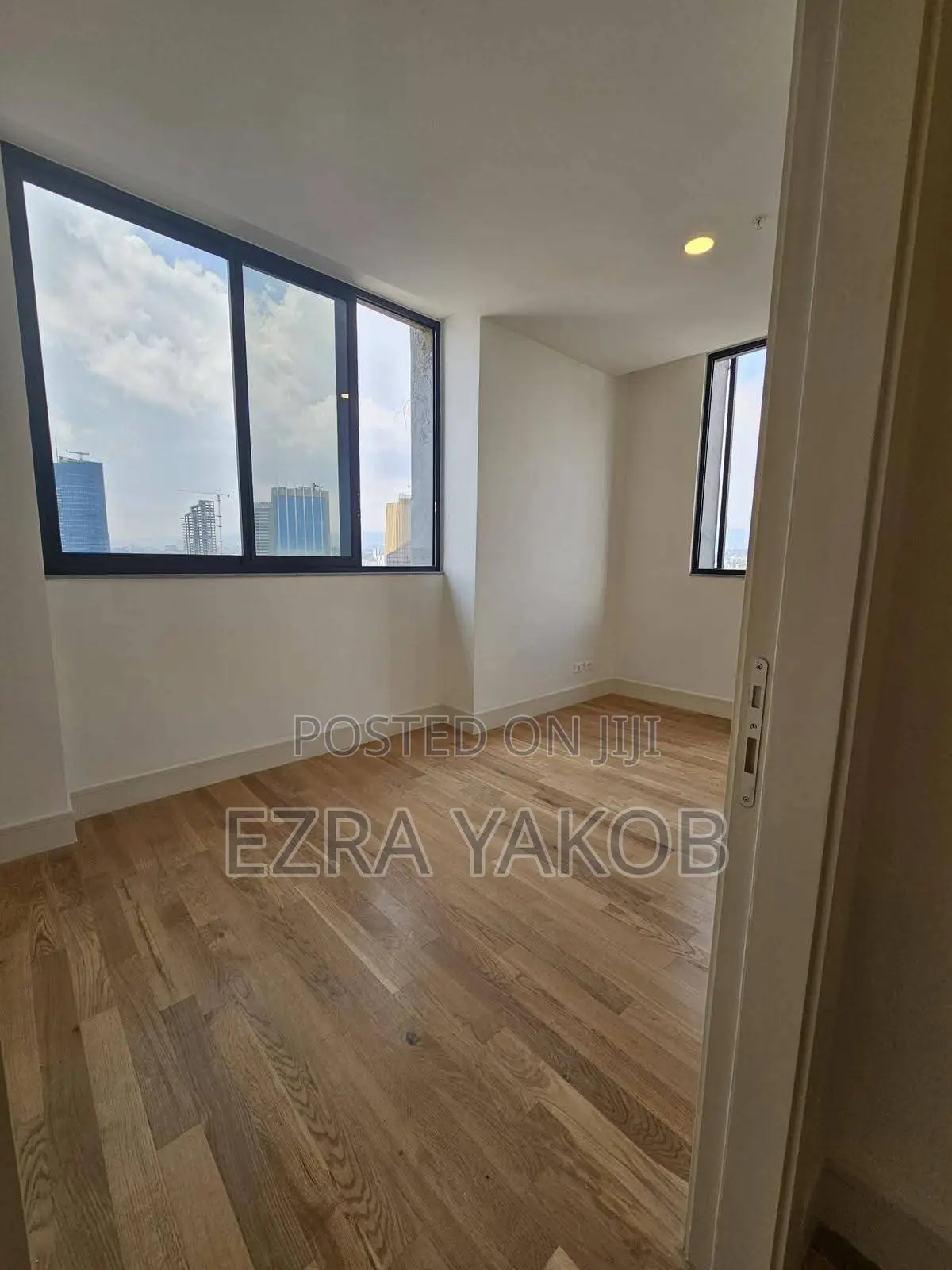 5bdrm Apartment in Kirkos for rent