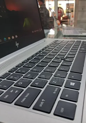 New Laptop HP EliteBook 840 G5 16GB Intel Core I7 SSD 512GB