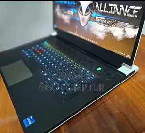 New Laptop Alienware M17x R2 16GB Intel Core I7 SSD 512GB