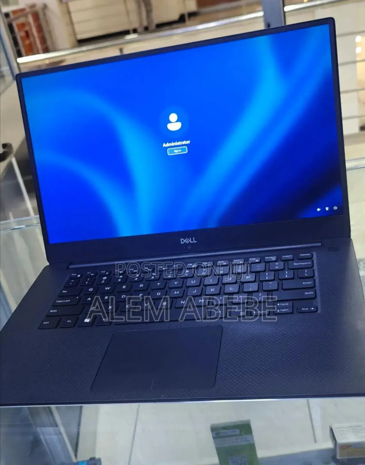 New Laptop Dell 16GB Intel Core I7 SSD 512GB