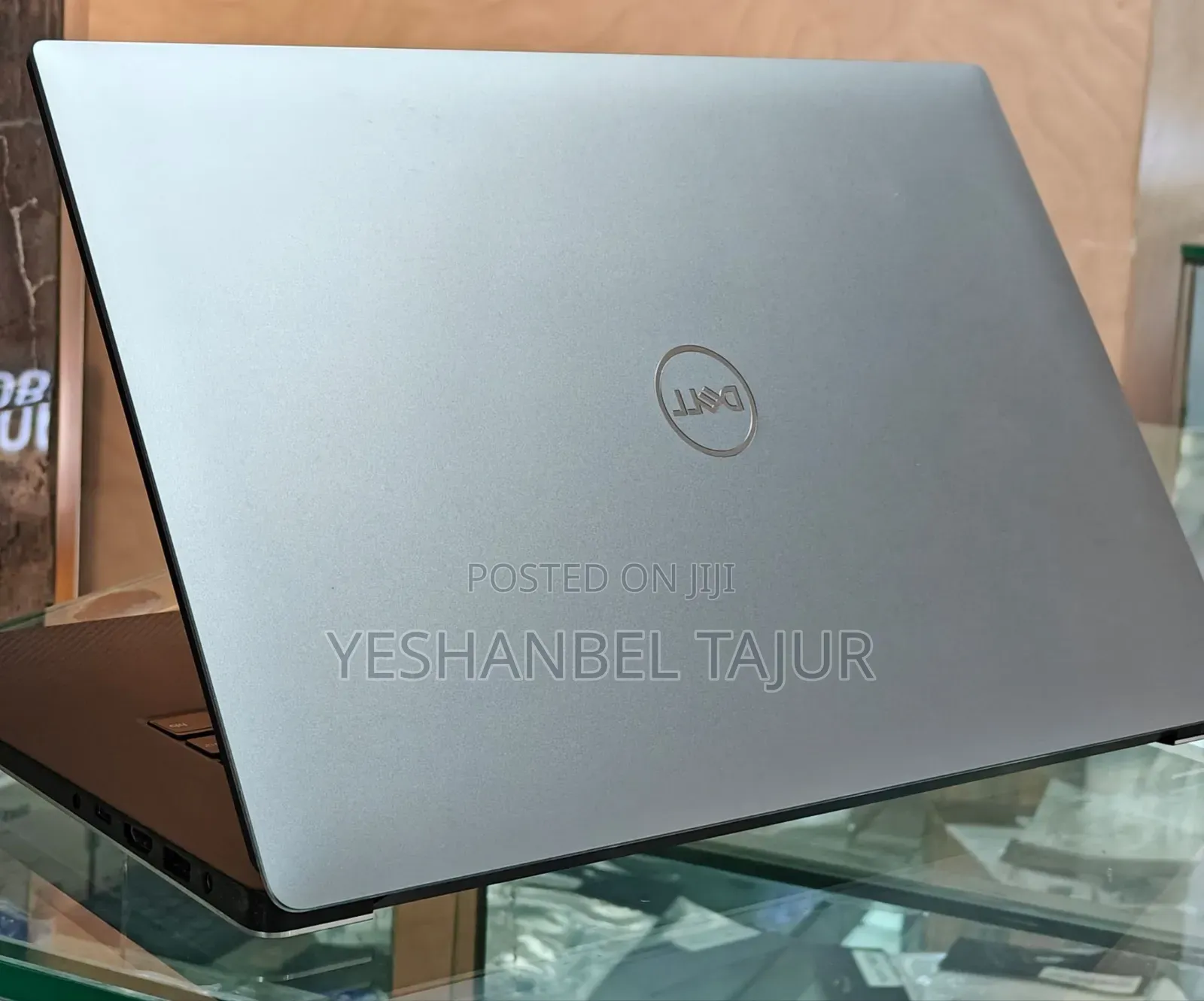 New Laptop Dell Precision 5540 16GB Intel Core I7 SSD 512GB