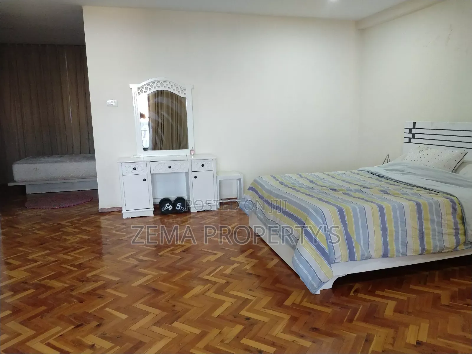 20bdrm Apartment in Bole for rent
