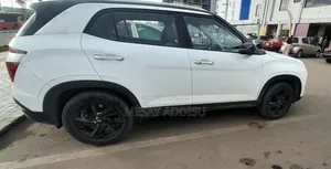 Hyundai Creta 2023 White