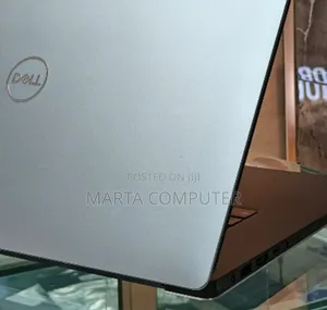 New Laptop Dell Precision 5540 16GB Intel Core I7 SSD 512GB