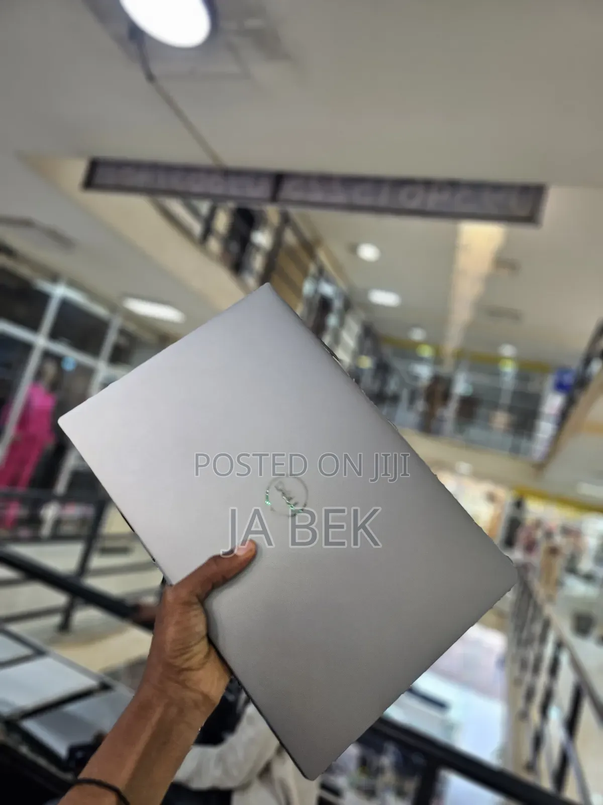 New Laptop Dell Precision 5550 16GB Intel Core I7 SSD 512GB