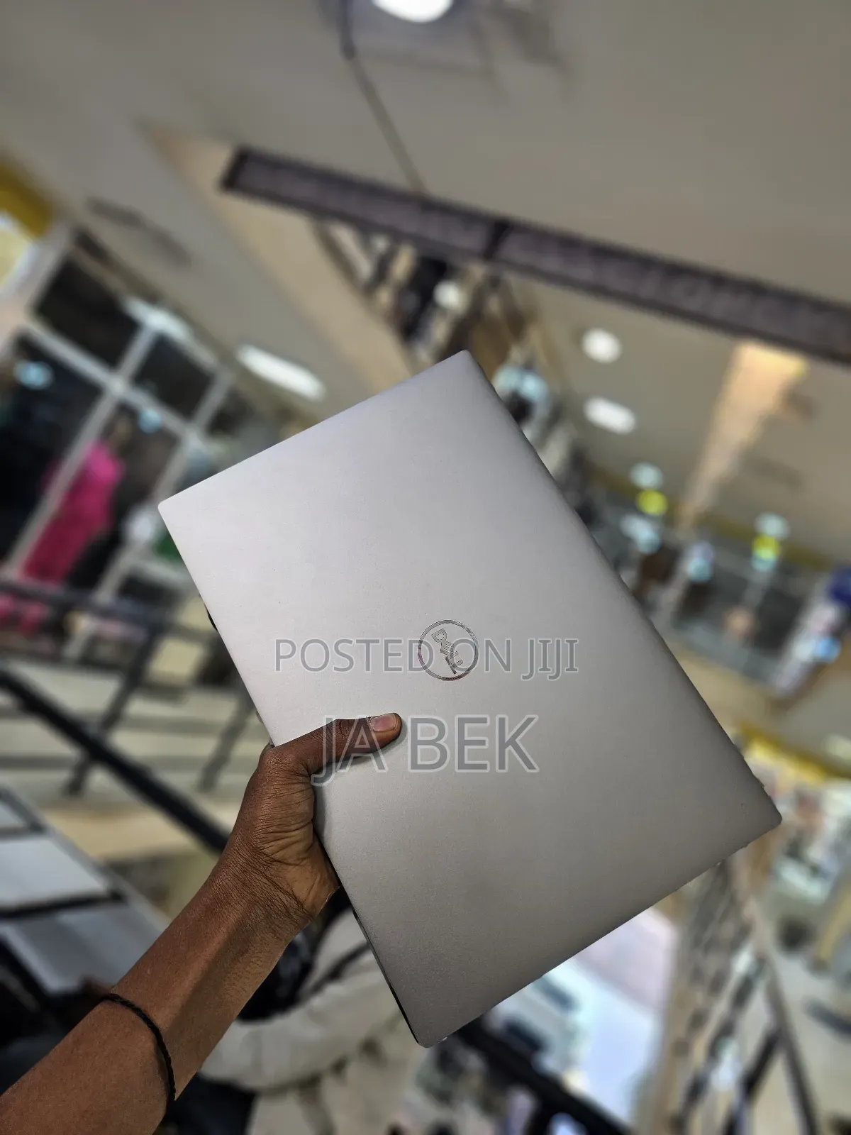 New Laptop Dell Precision 5550 16GB Intel Core I7 SSD 512GB