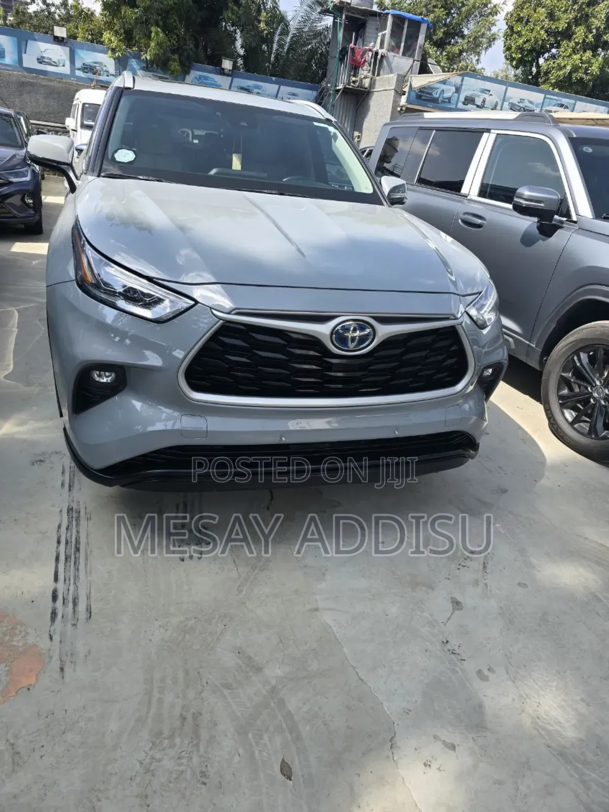 Toyota Highlander Hybrid 2023 Gray