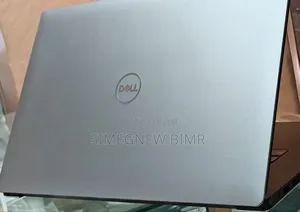 New Laptop Dell Precision 5540 16GB Intel Core I7 SSD 512GB