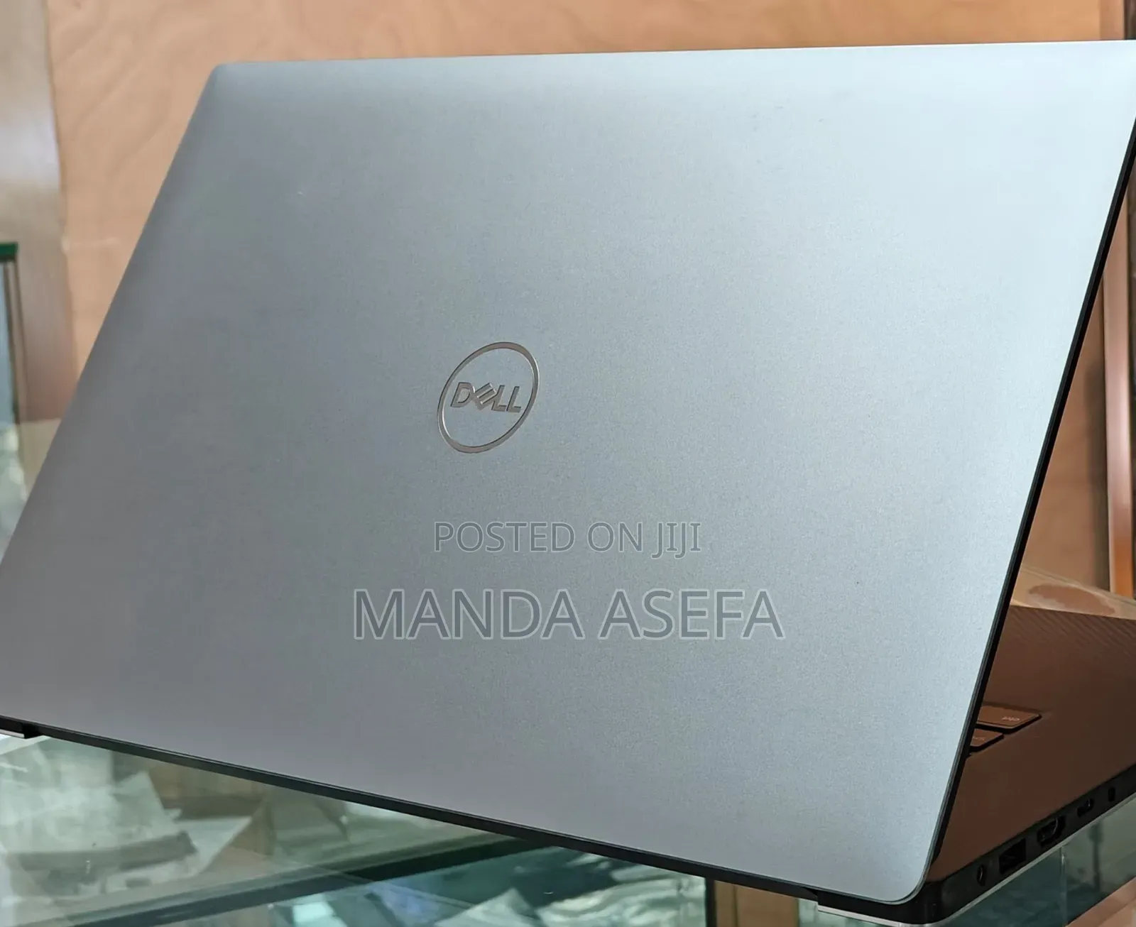 New Laptop Dell Precision 5540 16GB Intel Core I7 SSD 512GB