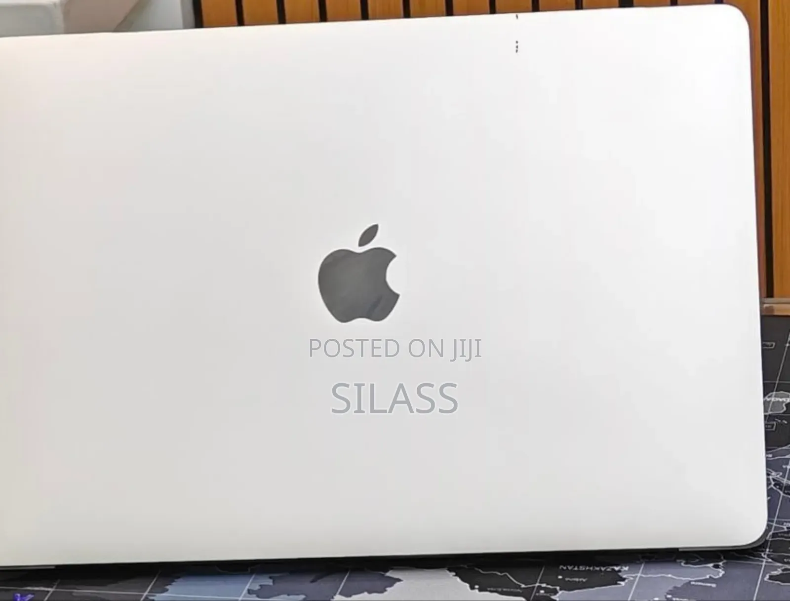 New Laptop Apple MacBook Pro 2022 M2 8GB Intel Core M2 SSD 256GB