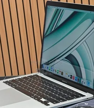 New Laptop Apple MacBook Pro 2022 M2 8GB Intel Core M2 SSD 256GB