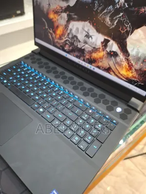 New Laptop Alienware M17x R2 32GB Intel Core I9 SSD 1T